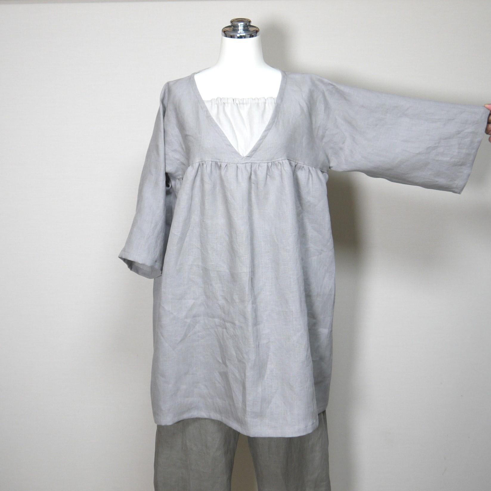 カラーリネン◆大人ガーリーチュニック◆グレージュ◆フリーサイズ(中厚、リネン100%) | 3枚目