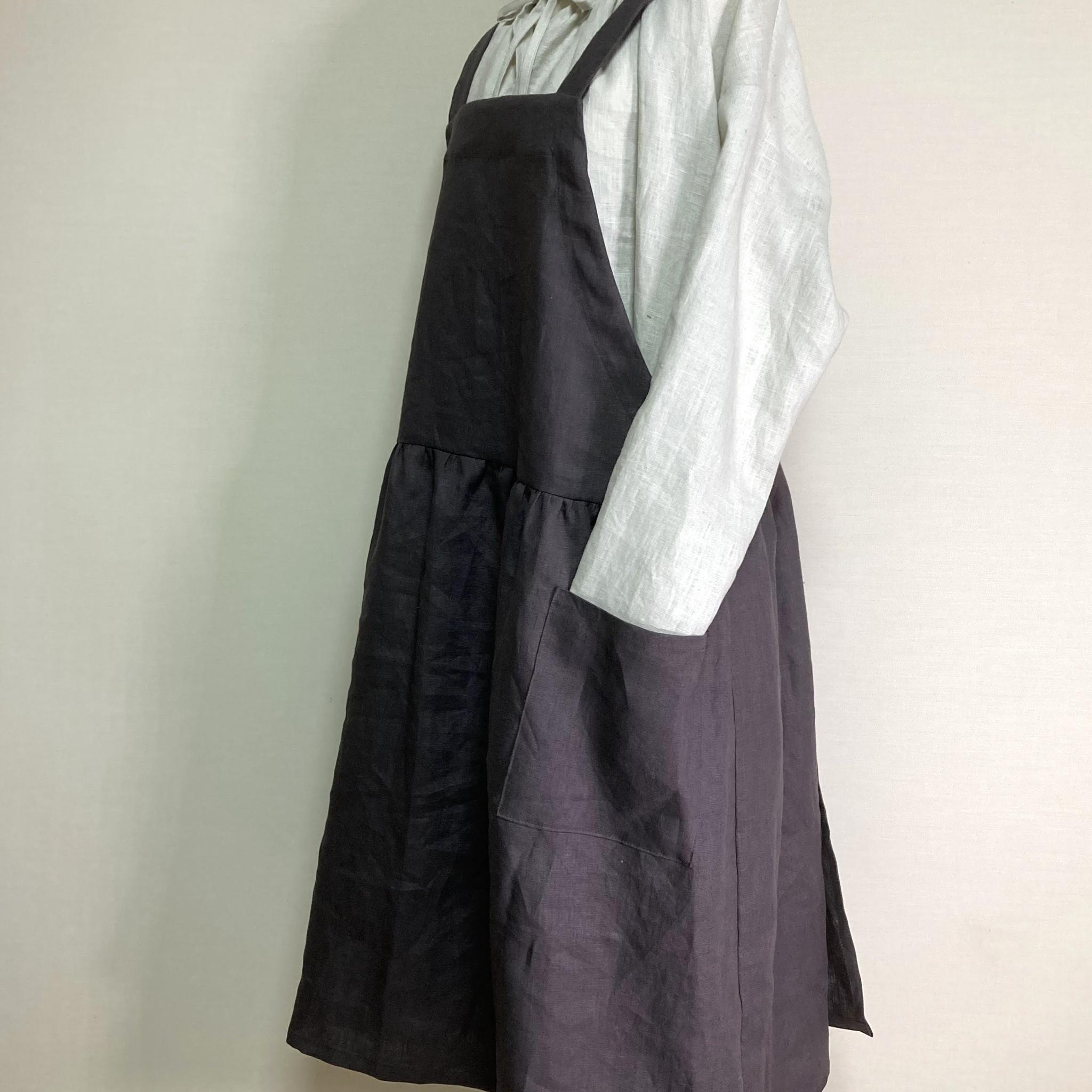 カラーリネン◆ギャザーエプロンワンピース◆チャコール◆フリーサイズ(中厚、リネン100%) | 5枚目